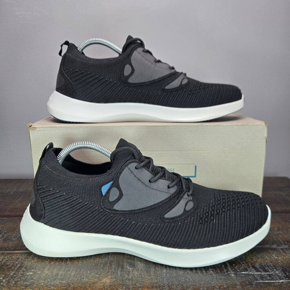 NEW Vessi Everyday 2.0 Mens Size 8 Lace Up Waterproof Shoes Sneakers Onyx Black